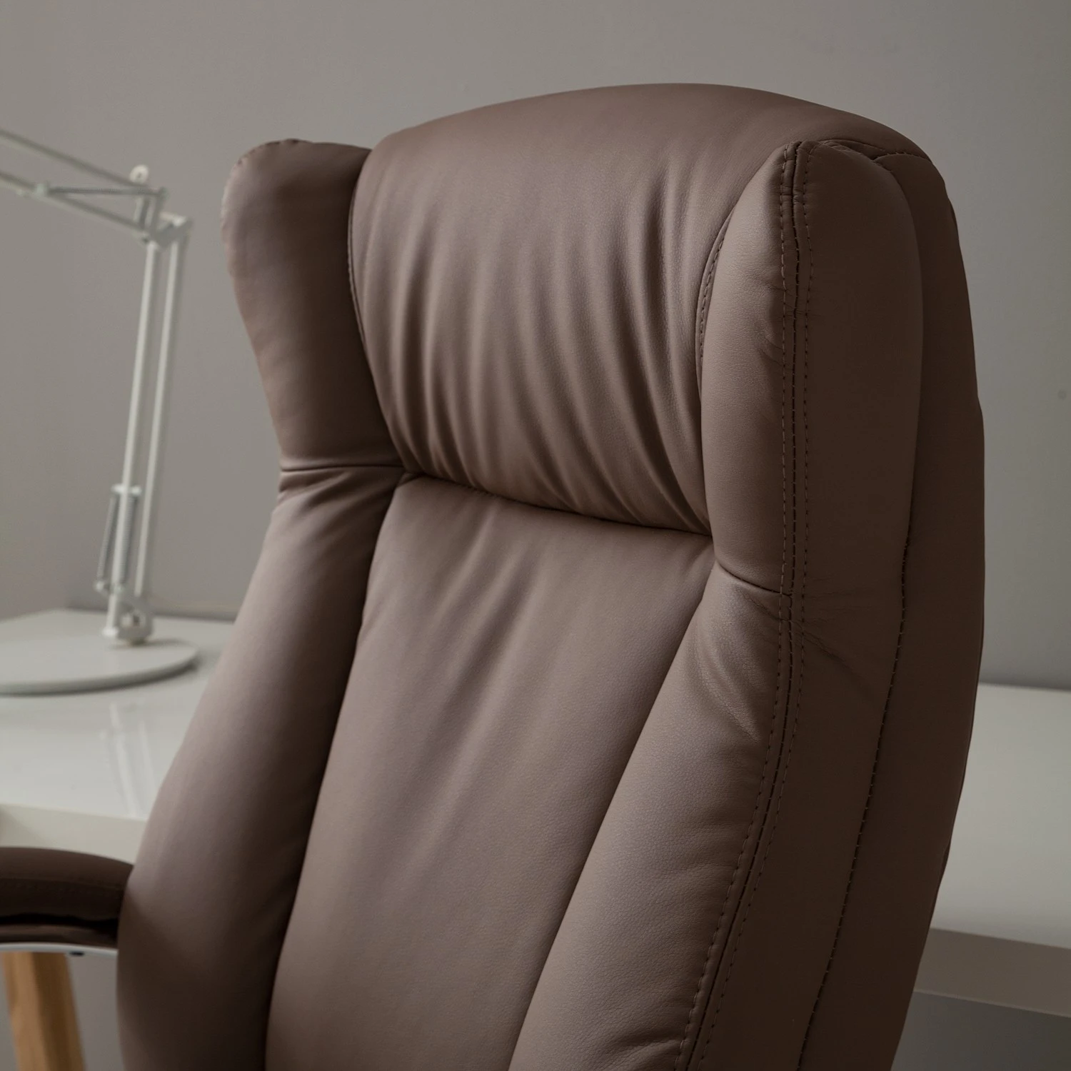 Home24office Fauteuil de direction Director II - Imitation cuir - Cappuccino 12 Home24office Fauteuil de direction Director II - Imitation cuir - Cappuccino – Image 10