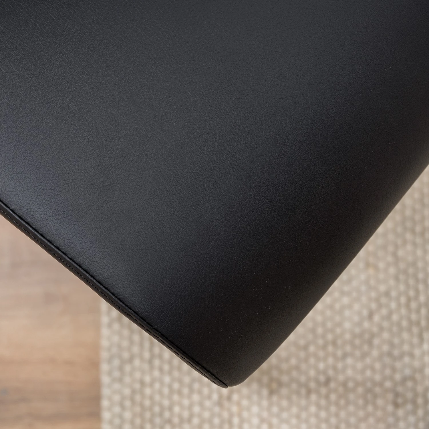 Fredriks Chaises cantilever Ratos (lot de 2) - Imitation cuir / Acier inoxydable - Noir 19 Fredriks Chaises cantilever Ratos (lot de 2) - Imitation cuir / Acier inoxydable - Noir – Image 17