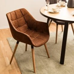 Mørteens Chaise à accoudoirs Lamppi - microfibre / Chêne massif - Microfibre Colby: Cognac vintage - 1 chaise -Chaises Soldes 1000176715 200302 11500500076 MOOD DETAILS P000000001000176715 mood