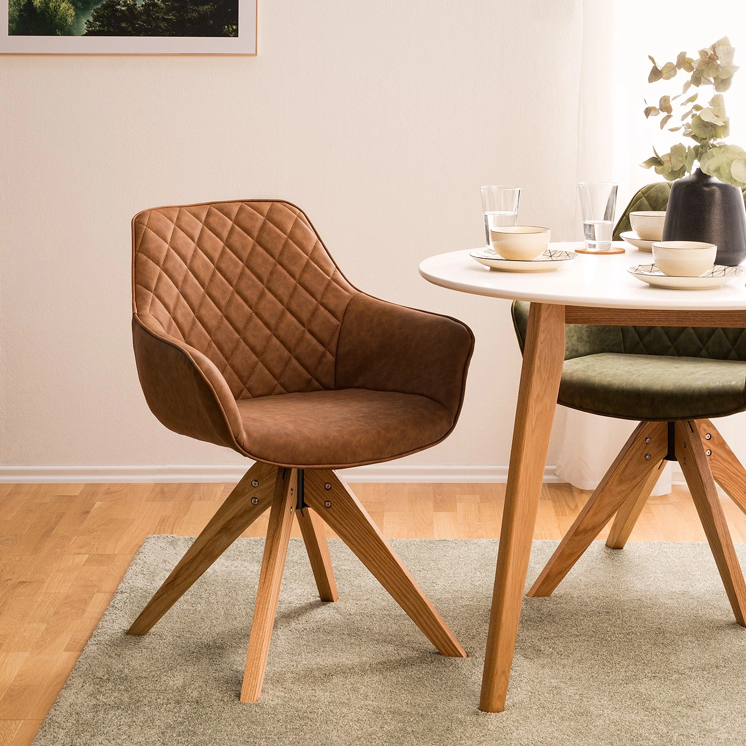 Mørteens Chaise à accoudoirs Pori II - Imitation cuir / Chêne massif - Marron - 1 chaise 4 Mørteens Chaise à accoudoirs Pori II - Imitation cuir / Chêne massif - Marron - 1 chaise – Image 2