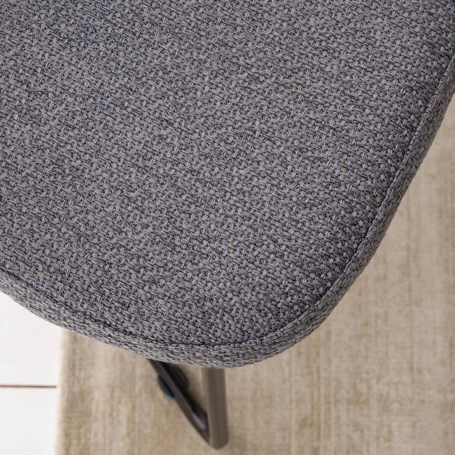 Mørteens Chaises à accoudoirs Tulia - Tissu / Acier - Gris foncé / Noir 19 Mørteens Chaises à accoudoirs Tulia - Tissu / Acier - Gris foncé / Noir – Image 17