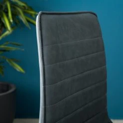 Mørteens Chaises cantilever Lylen (lot de 2) - Imitation cuir / Acier - Noir - Bleu vintage -Chaises Soldes 1000205096 201118 12545100003 DETAILS P000000001000205096