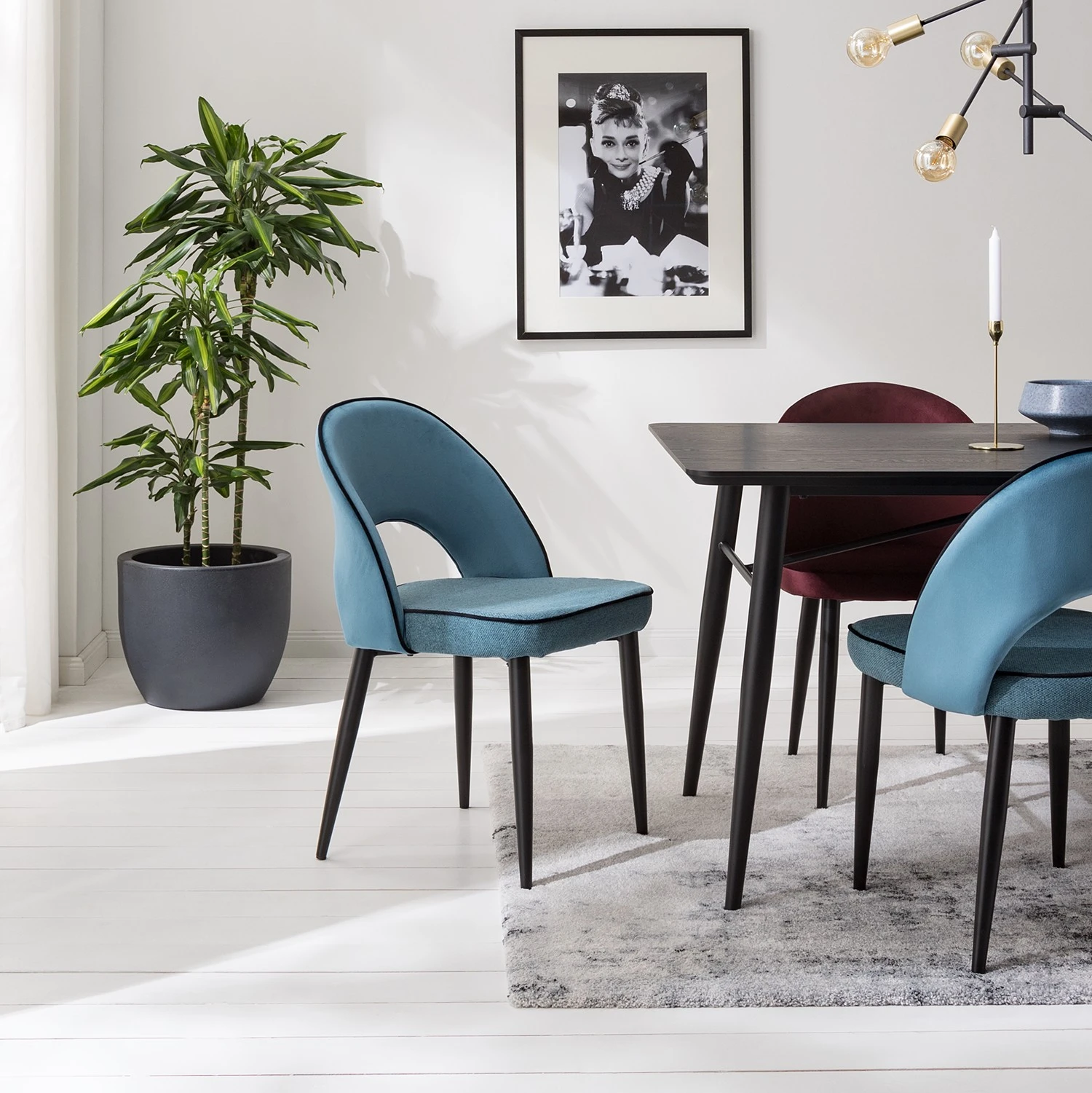 Jack & Alice Chaises capitonnées Jacky (lot de 2) - Tissu & velours / Métal - Gris chiné / Noir 4 Jack & Alice Chaises capitonnées Jacky (lot de 2) - Tissu & velours / Métal - Gris chiné / Noir – Image 2