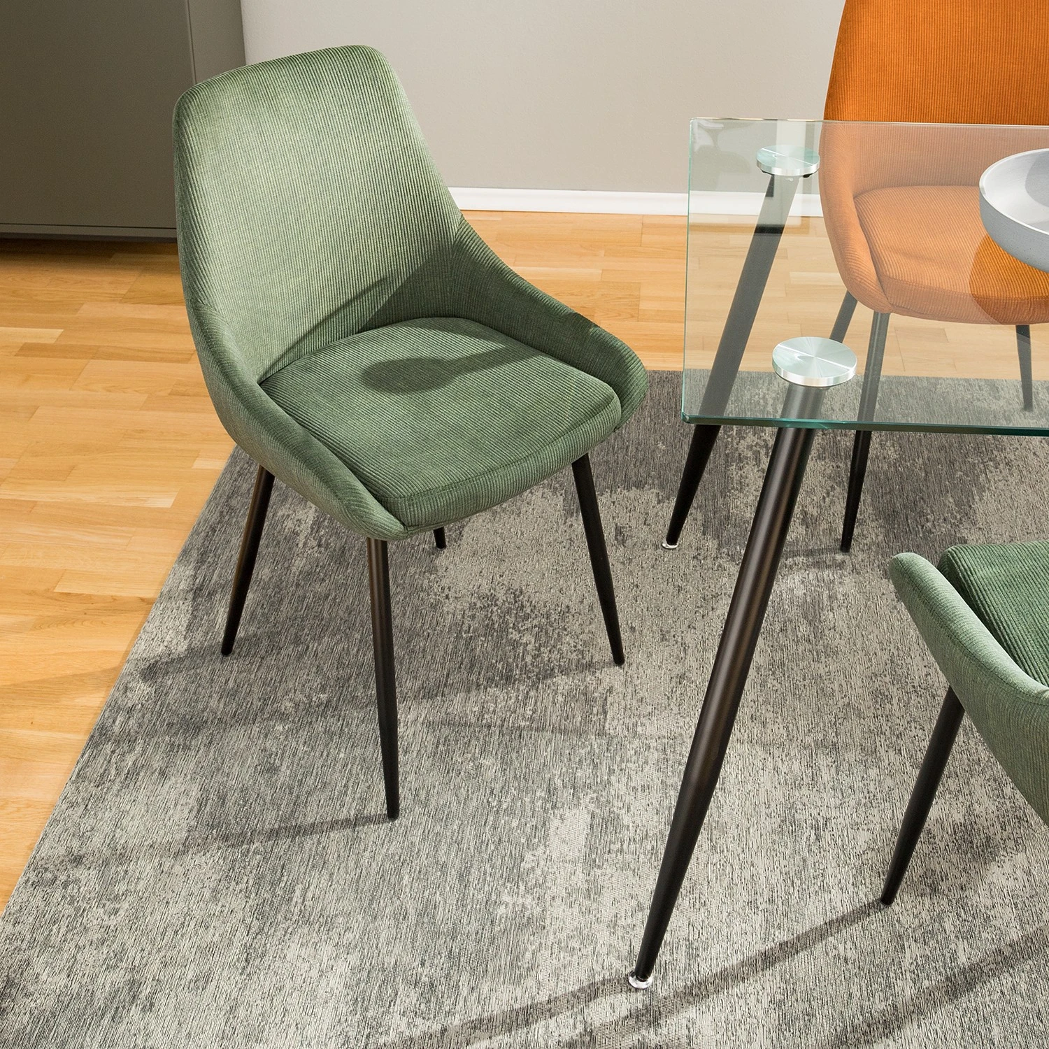 Jack & Alice Chaises capitonnées Beebe (lot de 2) - Vert foncé 6 Jack & Alice Chaises capitonnées Beebe (lot de 2) - Vert foncé – Image 4