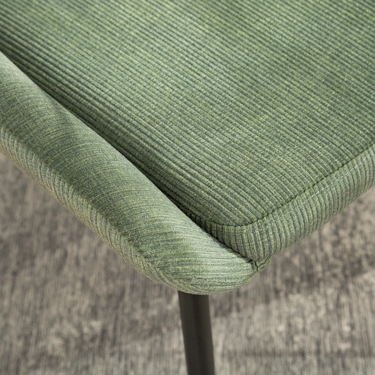 Jack & Alice Chaises capitonnées Beebe (lot de 2) - Vert foncé 10 Jack & Alice Chaises capitonnées Beebe (lot de 2) - Vert foncé – Image 8