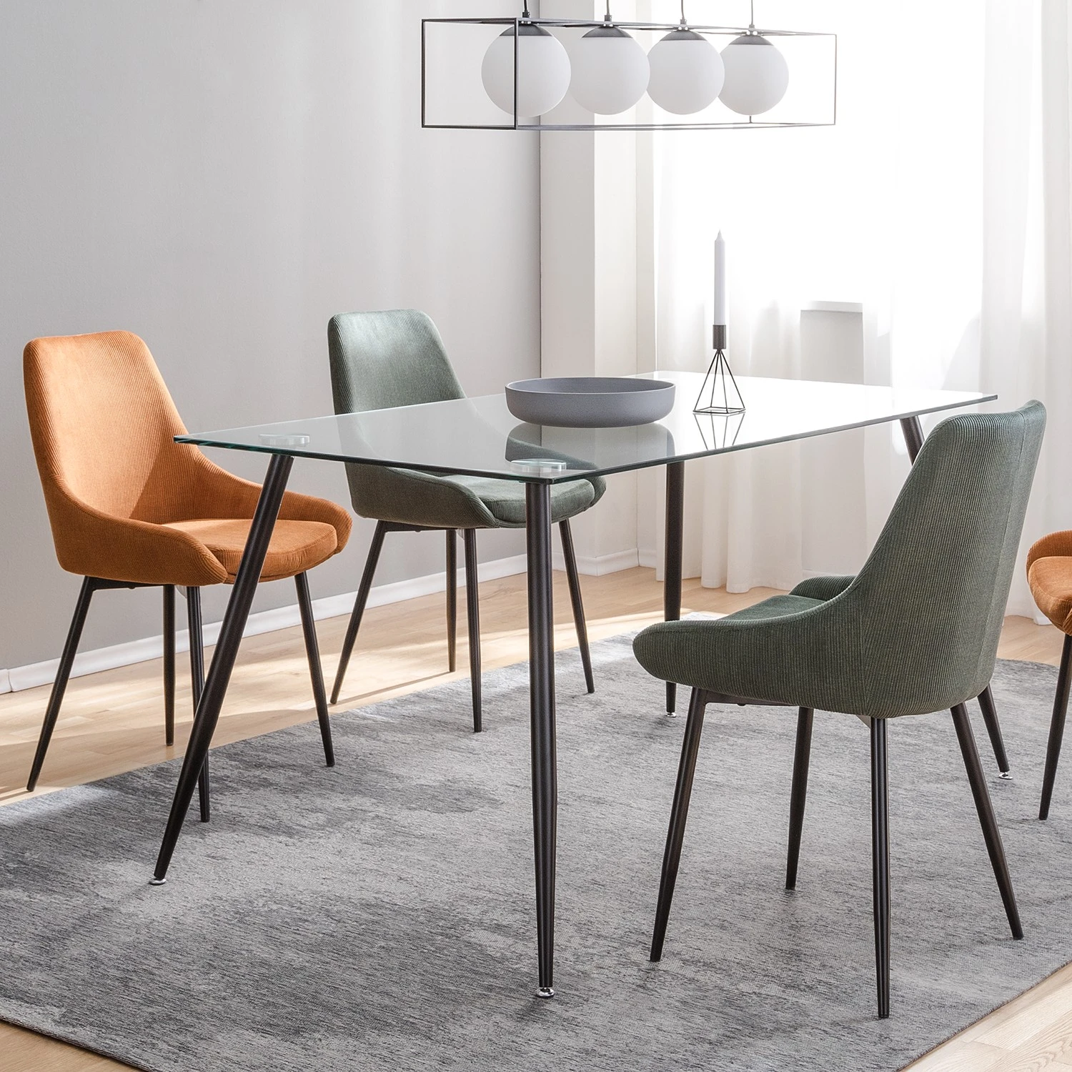 Jack & Alice Chaises capitonnées Beebe (lot de 2) - Vert foncé 4 Jack & Alice Chaises capitonnées Beebe (lot de 2) - Vert foncé – Image 2