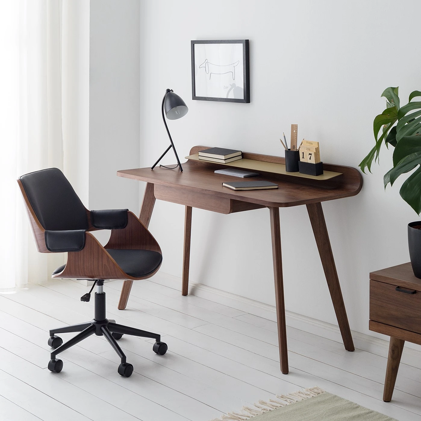 Mørteens Chaise de bureau Luumaki - Imitation cuir - Noir / Noyer 3 Mørteens Chaise de bureau Luumaki - Imitation cuir - Noir / Noyer – Image 2