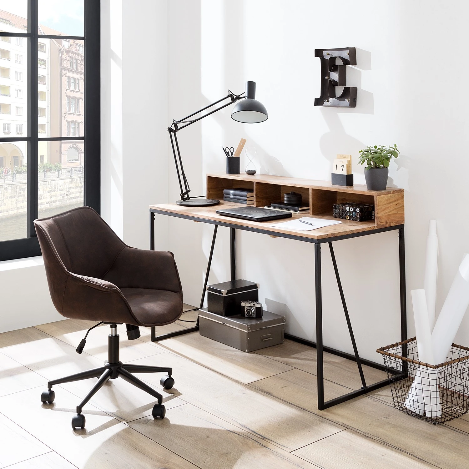 Ars manufacti Chaise de bureau Nurmes - Microfibre / Matière plastique - Marron vintage / Noir 4 Ars manufacti Chaise de bureau Nurmes - Microfibre / Matière plastique - Marron vintage / Noir – Image 2