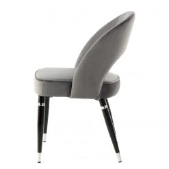 Kayoom Chaises capitonnées Courtney (lot de 2) - Velours / Partiellement en eucalyptus massif - Gris / Argenté 12 Kayoom Chaises capitonnées Courtney (lot de 2) - Velours / Partiellement en eucalyptus massif - Gris / Argenté -Chaises Soldes 1000214239 200529 06085600482 DETAILS P000000001000214239