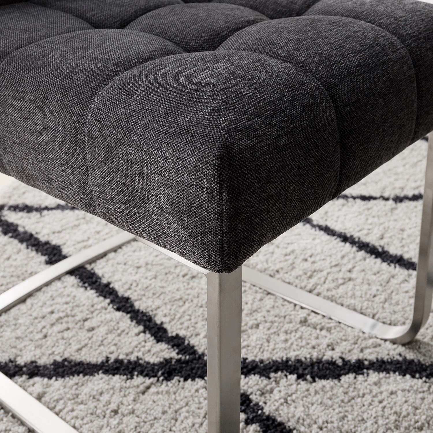 Ars manufacti Chaises cantilever Stawley I (lot de 2) - Tissage à plat / Acier inoxydable - Gris foncé / Acier inoxydable 15 Ars manufacti Chaises cantilever Stawley I (lot de 2) - Tissage à plat / Acier inoxydable - Gris foncé / Acier inoxydable – Image 13