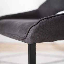 Fredriks Chaises cantilever Nadros (lot de 2) - Microfibre / Métal - Gris vintage / Noir mat 22 Fredriks Chaises cantilever Nadros (lot de 2) - Microfibre / Métal - Gris vintage / Noir mat -Chaises Soldes 1000218451 220330 030 DETAILS P000000001000218451