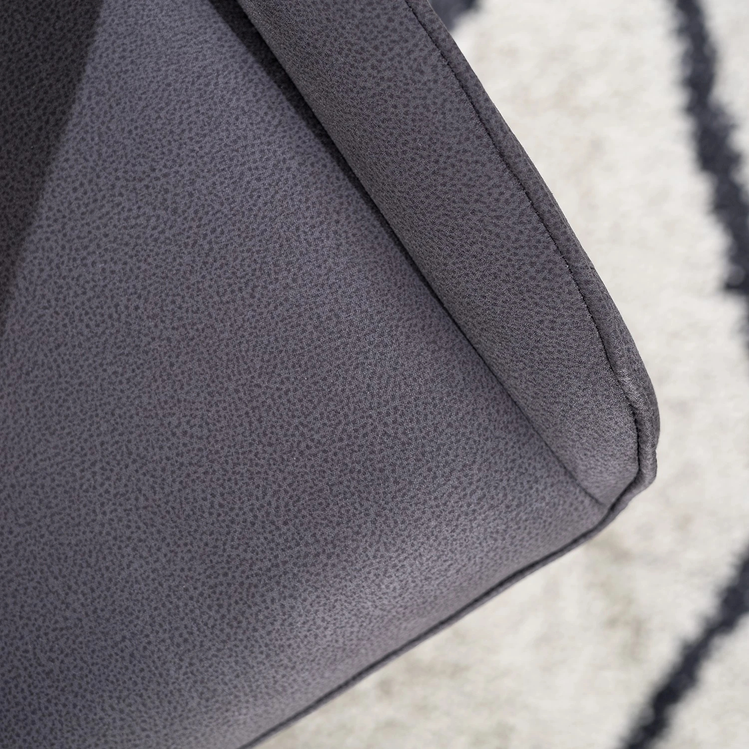 Fredriks Chaises cantilever Nadros (lot de 2) - Microfibre / Métal - Gris vintage / Noir mat 10 Fredriks Chaises cantilever Nadros (lot de 2) - Microfibre / Métal - Gris vintage / Noir mat – Image 8