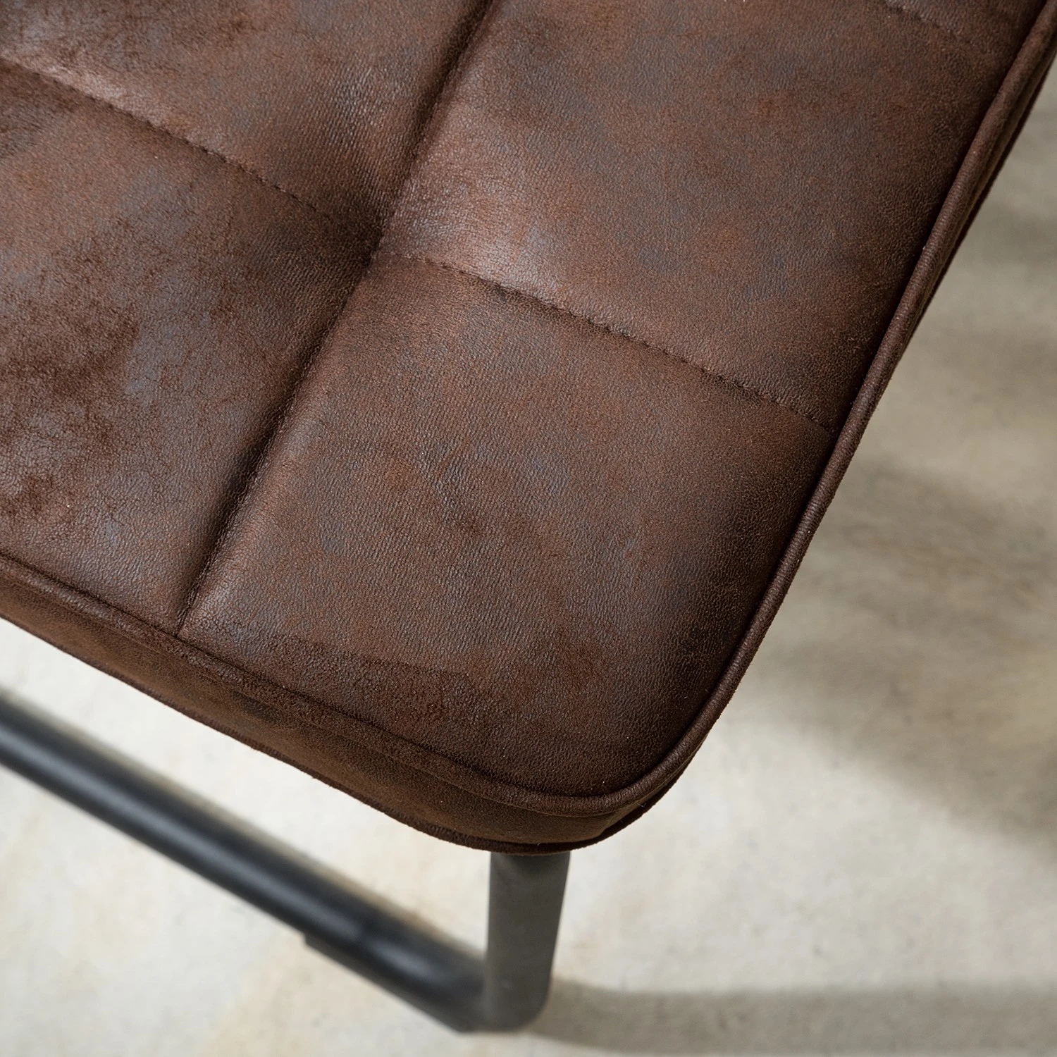 Ars manufacti Chaises cantilever Dalcross (lot de 2) - Microfibre / Métal - Marron 12 Ars manufacti Chaises cantilever Dalcross (lot de 2) - Microfibre / Métal - Marron – Image 10