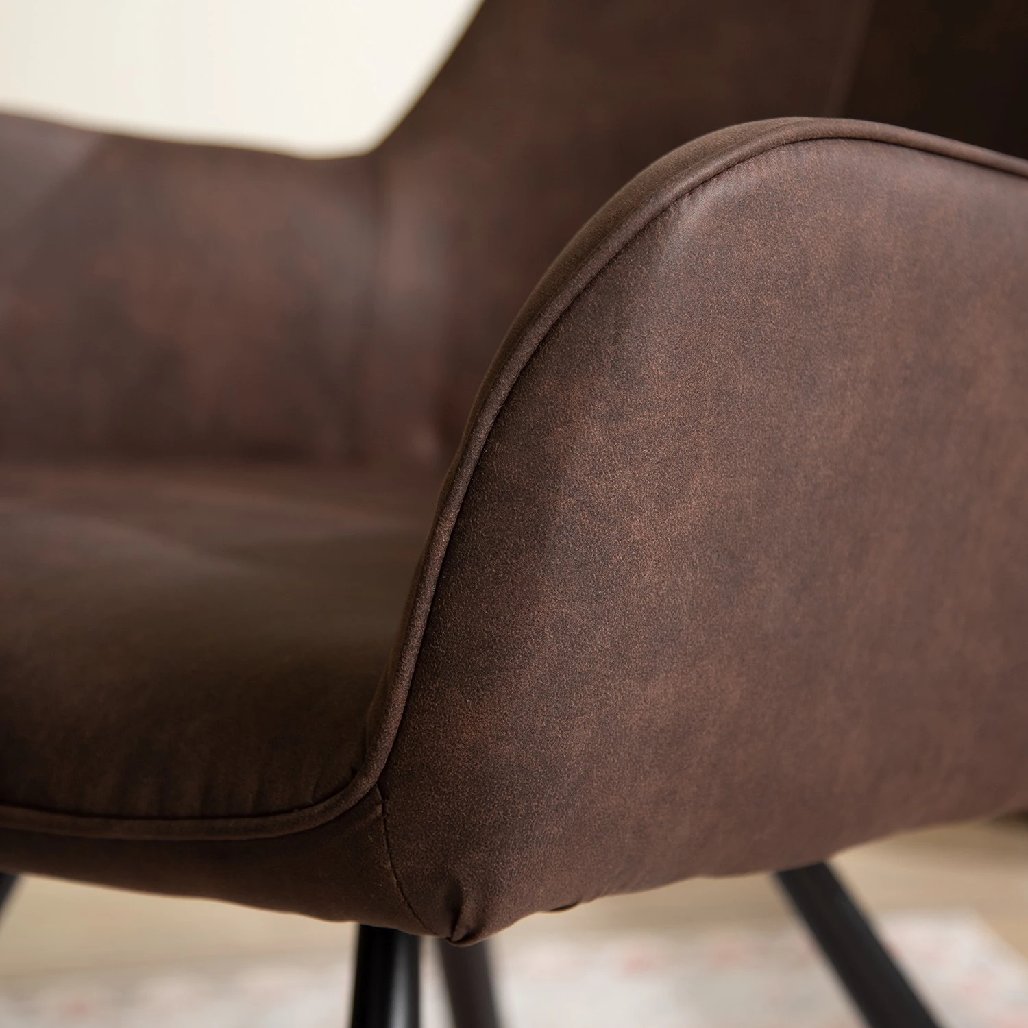 Mørteens Chaise à accoudoirs Ternes - Microfibre / Acier - Marron foncé / Noir 15 Mørteens Chaise à accoudoirs Ternes - Microfibre / Acier - Marron foncé / Noir – Image 13