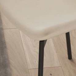 Jack & Alice Chaises Mouzon I (lot de 2) - Velours / Fer - Crème 22 Jack & Alice Chaises Mouzon I (lot de 2) - Velours / Fer - Crème -Chaises Soldes 1000244960 220524 040 DETAILS P000000001000244960