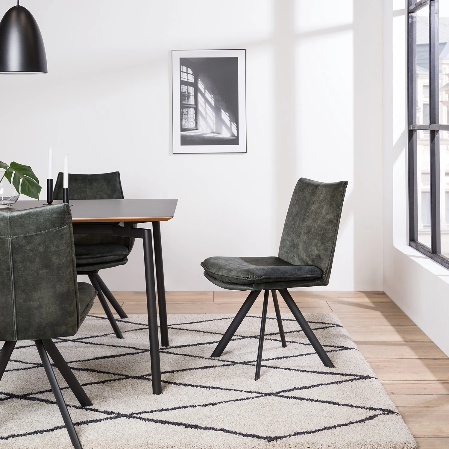 Jack & Alice Chaises Morlanne (lot de 2) - Velours / Métal - Vert foncé 4 Jack & Alice Chaises Morlanne (lot de 2) - Velours / Métal - Vert foncé – Image 2