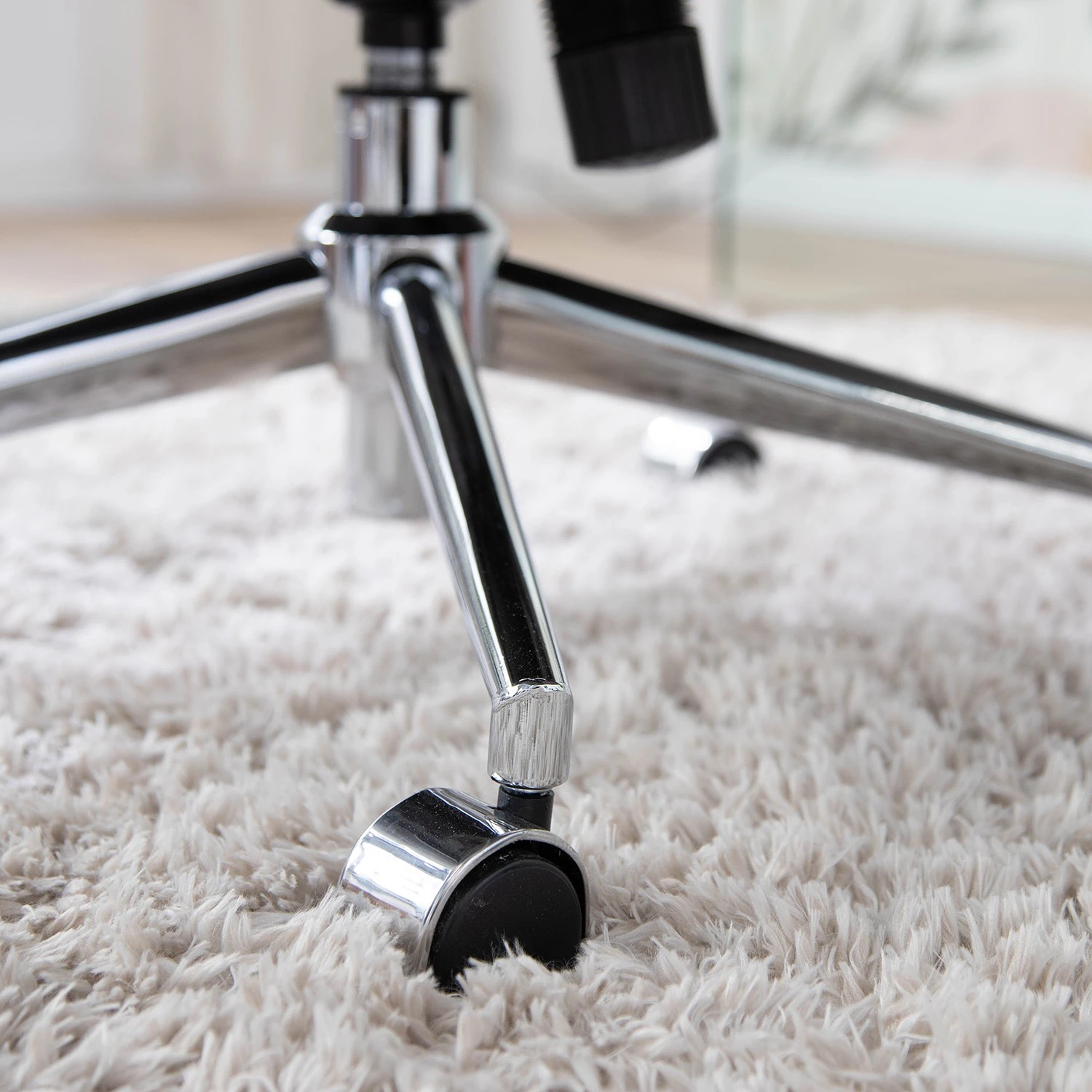 Furnitive Chaise de bureau massant Barnard - (avec fonction massage) Tissu / Métal - Gris clair / Chrome 22 Furnitive Chaise de bureau massant Barnard - (avec fonction massage) Tissu / Métal - Gris clair / Chrome – Image 20