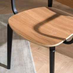 Studio Copenhagen Chaises à accoudoirs Day (lot de 2) - Contreplaqué / Matière plastique - Imitation chêne / Noir 19 Studio Copenhagen Chaises à accoudoirs Day (lot de 2) - Contreplaqué / Matière plastique - Imitation chêne / Noir -Chaises Soldes 1000273479 220915 022 MOOD DETAILS P000000001000273479 mood