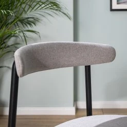 Studio Copenhagen Chaises Embi (lot de 2) - Tissu / Métal - Gris / Noir -Chaises Soldes 1000273482 220728 022 MOOD DETAILS P000000001000273482 mood