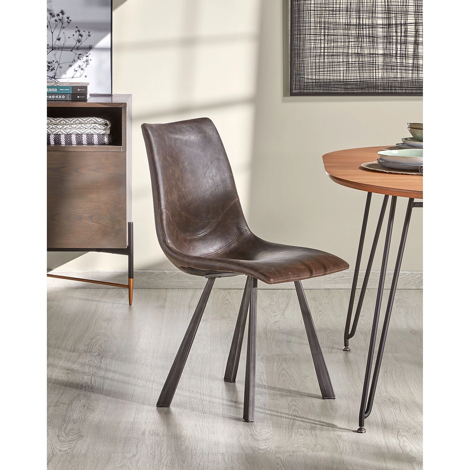 Fredriks Chaises Tryon (lot de 4) - Imitation cuir / Acier - Marron foncé vintage / Marron foncé 4 Fredriks Chaises Tryon (lot de 4) - Imitation cuir / Acier - Marron foncé vintage / Marron foncé – Image 2