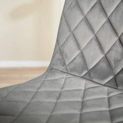 Ars manufacti Chaises capitonnées Trevo I (lot de 2) - Gris lumineux -Chaises Soldes 1000274876 220517 035 DETAILS P000000001000274876