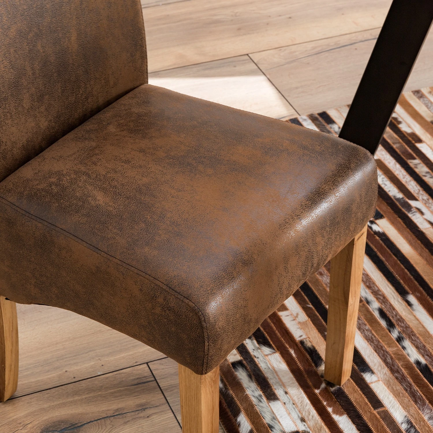 Ars Natura Chaise capitonnée Nello III - Lot de 4 8 Ars Natura Chaise capitonnée Nello III - Lot de 4 – Image 6