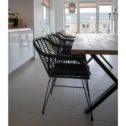 Naturoo Chaises à accoudoirs Corduroy (lot de 2) - (avec coussin d’assise) - Rotin / Métal - Rotin / Noir -Chaises Soldes 1000299408 211012 134455000123 MOOD DETAILS P000000001000299408 mood