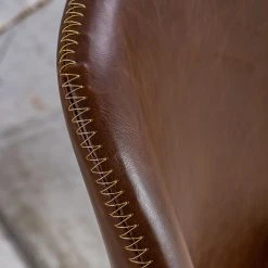 Red Living Chaises Collins (lot de 2) - Marron vintage 19 Red Living Chaises Collins (lot de 2) - Marron vintage -Chaises Soldes 1000305893 211102 11180400133 DETAILS P000000001000305893