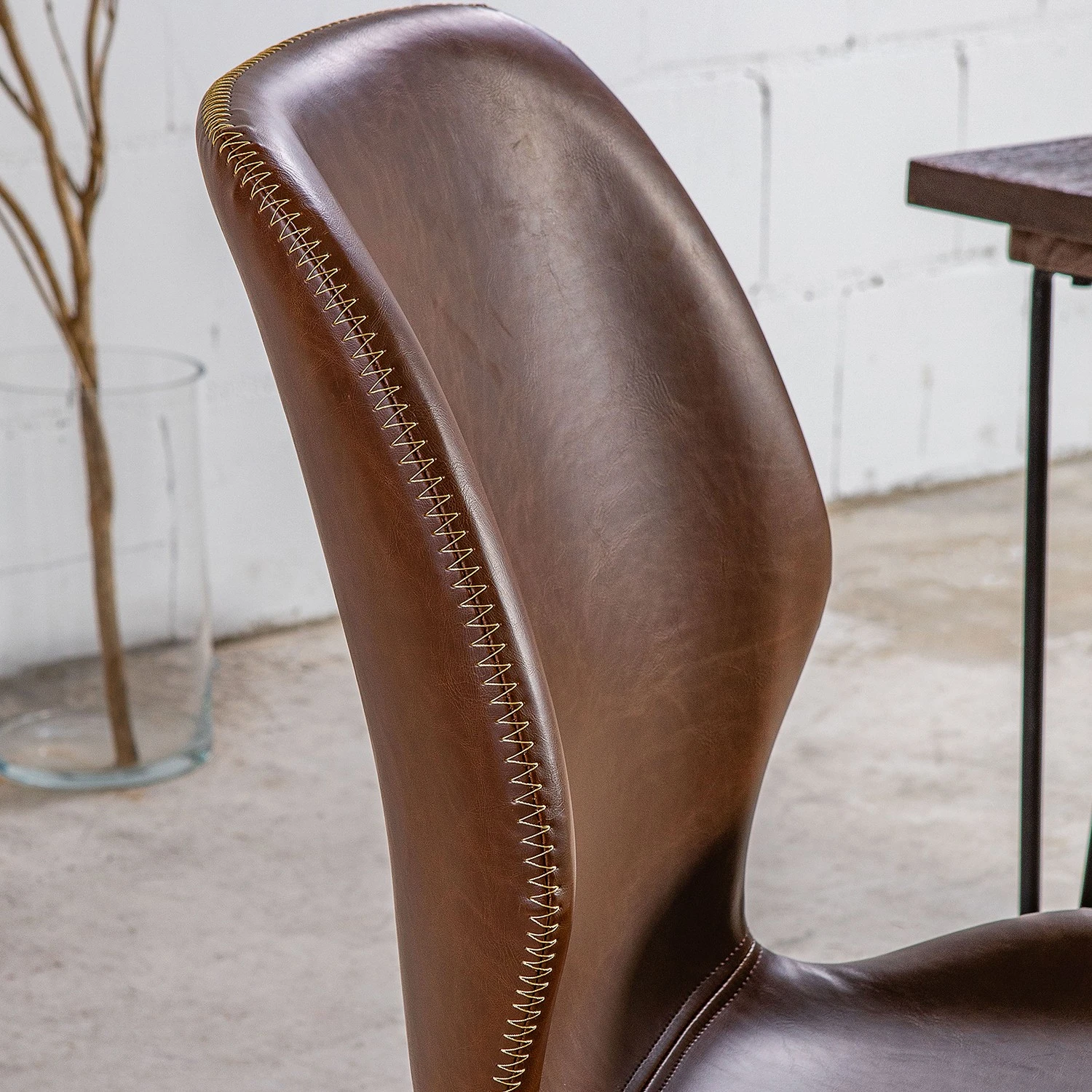 Red Living Chaises Collins (lot de 2) - Marron vintage 10 Red Living Chaises Collins (lot de 2) - Marron vintage – Image 8