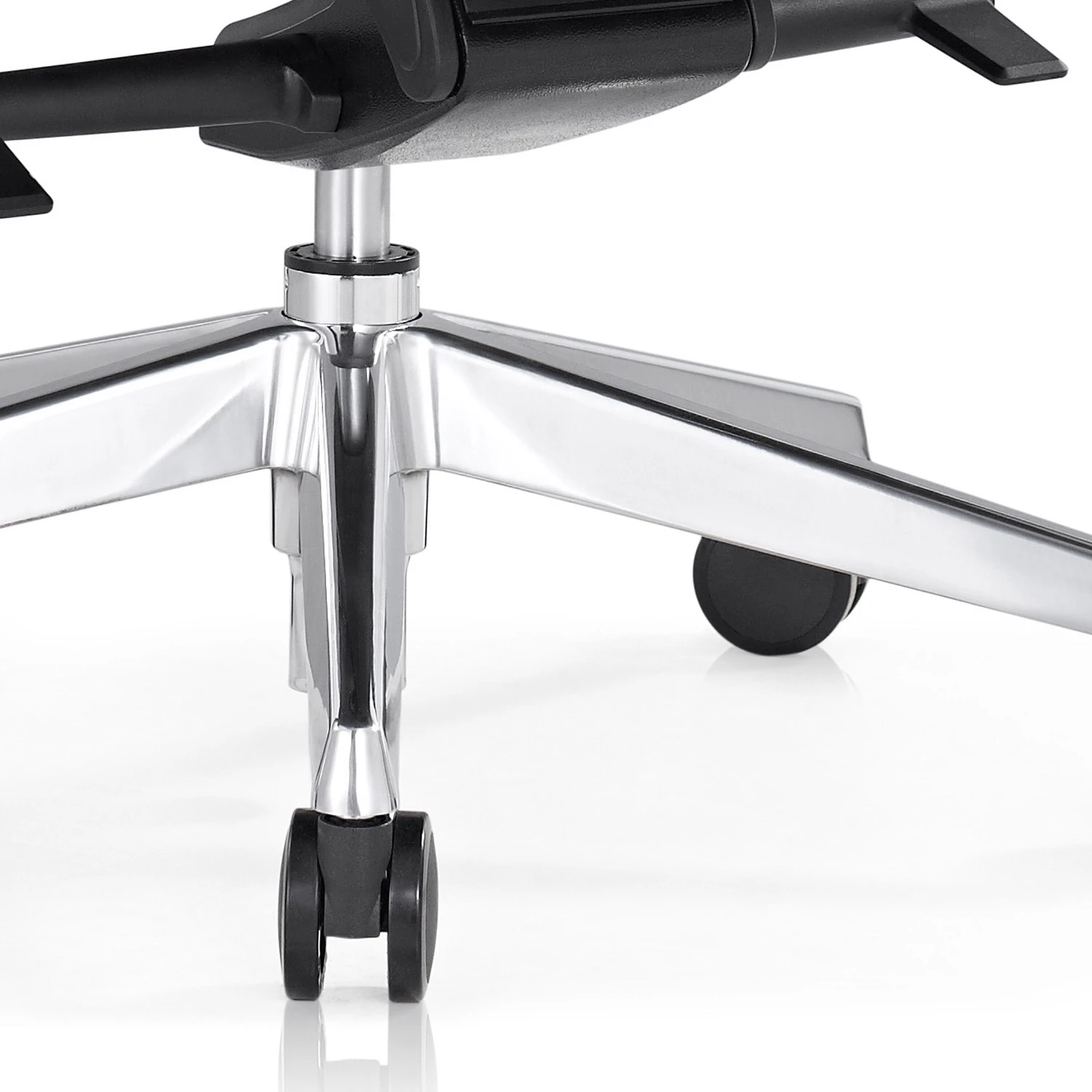 Fredriks Chaise de bureau Lavaur - Imitation cuir / Aluminium - Noir / Argenté 8 Fredriks Chaise de bureau Lavaur - Imitation cuir / Aluminium - Noir / Argenté – Image 6