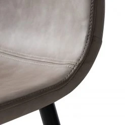 Mørteens Chaise capitonnée Iskmo VII - Imitation cuir / Métal - Noir - Taupe - Lot de 4 25 Mørteens Chaise capitonnée Iskmo VII - Imitation cuir / Métal - Noir - Taupe - Lot de 4 -Chaises Soldes 1000312597 211210 09245800189 DETAILS P000000001000312597