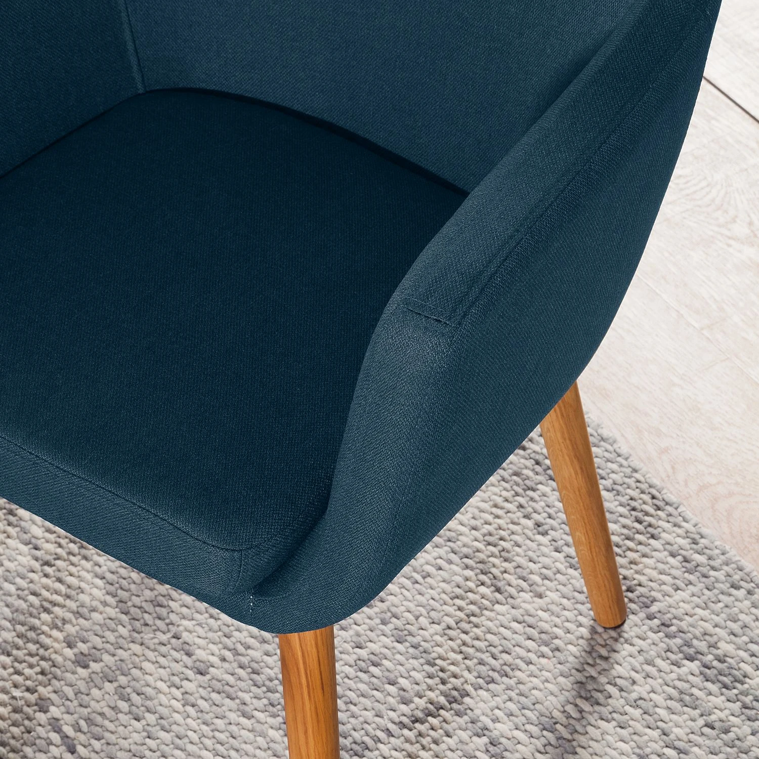 Mørteens Chaises à accoudoirs Nicholas - Tissu Cors: Bleu jean - 1 chaise 15 Mørteens Chaises à accoudoirs Nicholas - Tissu Cors: Bleu jean - 1 chaise – Image 13